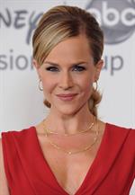 Julie Benz