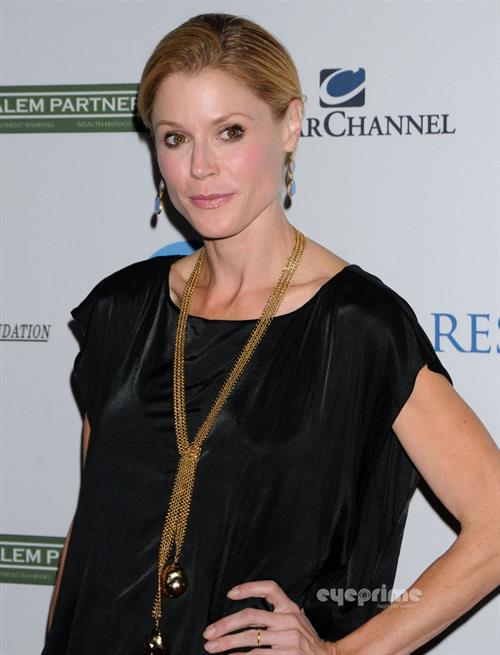 Julie Bowen