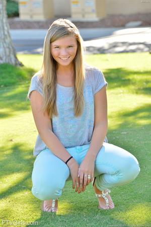 Melissa FTV Nude Pictures Melissa Cute Teen Next Door