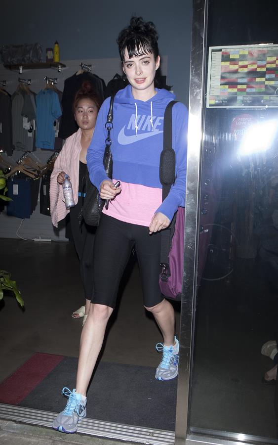 Krysten Ritter - Wearing spandex leaving Moshka Yoga LA in Los Angeles (May 29, 2012)