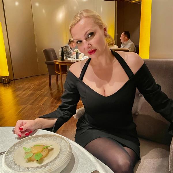 Sexy hot Lady