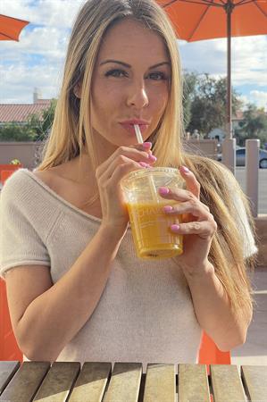 Summer-II FTV Nude Pictures Making Use Of Heels