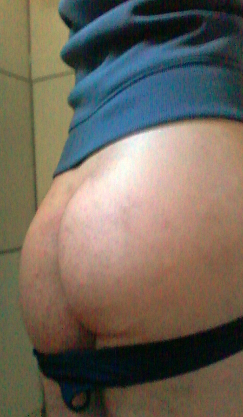 Natalie Teth taking a selfie and - ass