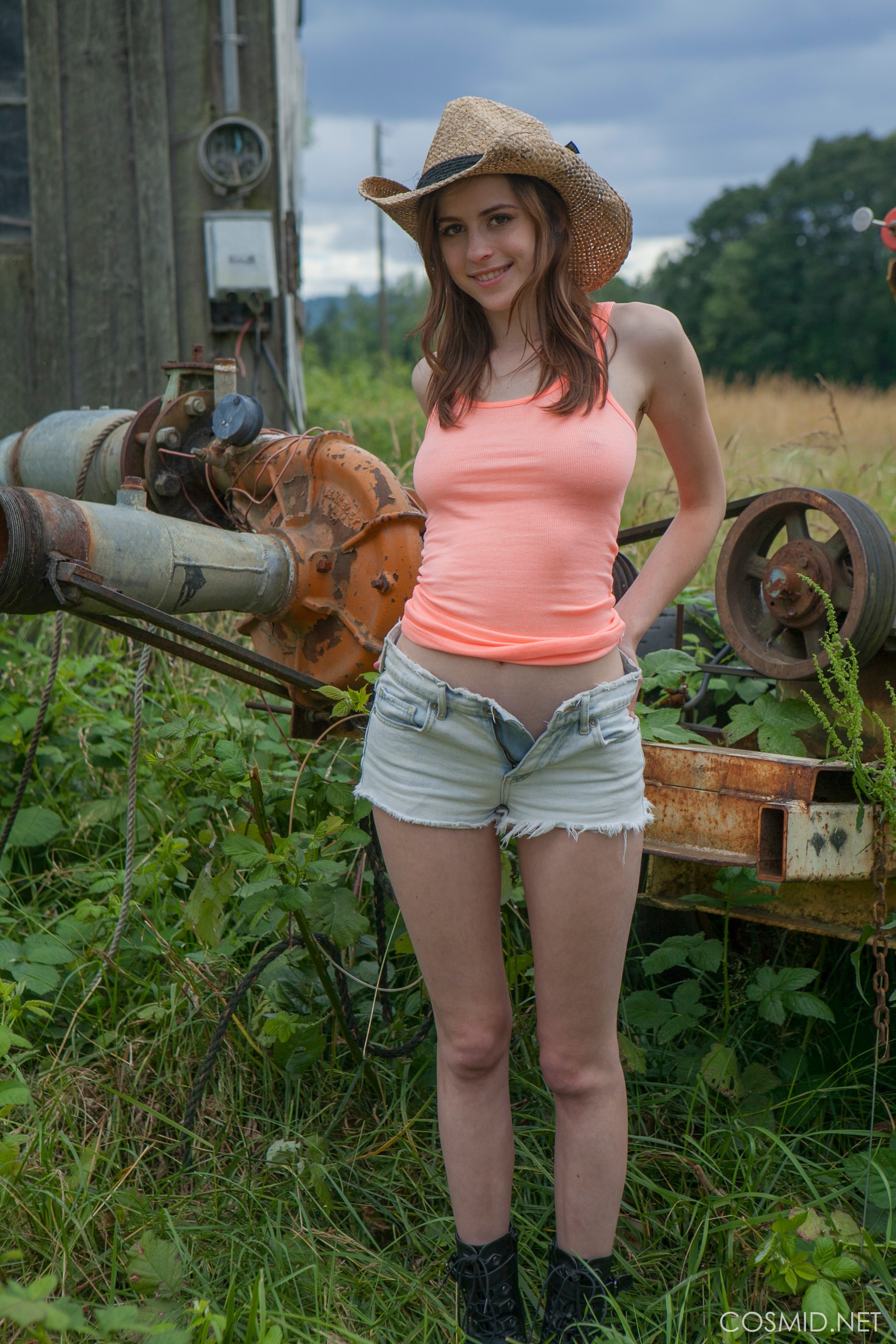 Eva's A Country Girl