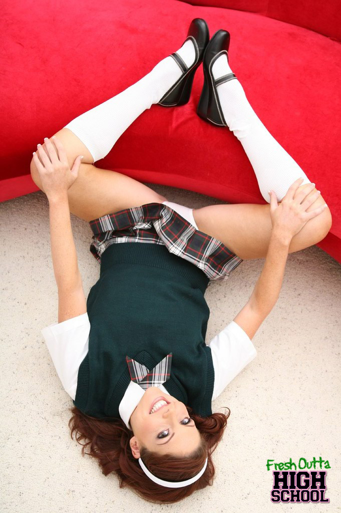 Fresh Teen Shayne Ryder Works Meaty Pole Making It Squirt Jizz