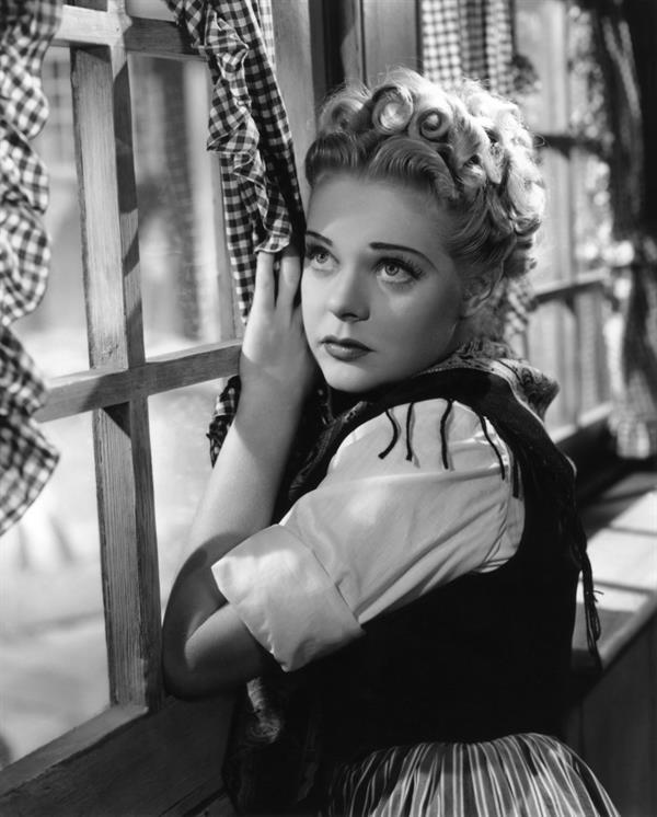 Alice Faye