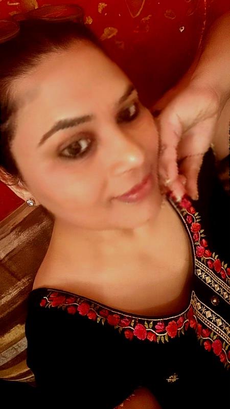 Hot Paki aunty nude pics