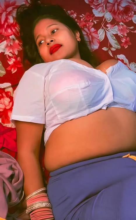 Hot desi Randi Pabitri selfie