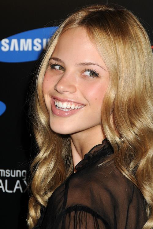 Halston Sage