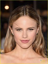 Halston Sage