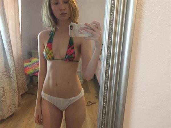 Claire Roos