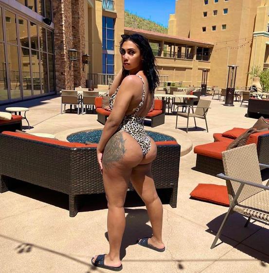 Queen Naija - ass
