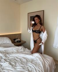 Gracie Piscopo in lingerie