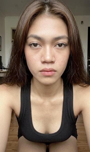 Davao City Street Porn - Ella Capuno getting her first professional facial 