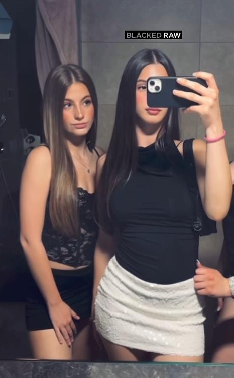 Clelia Serena taking a selfie