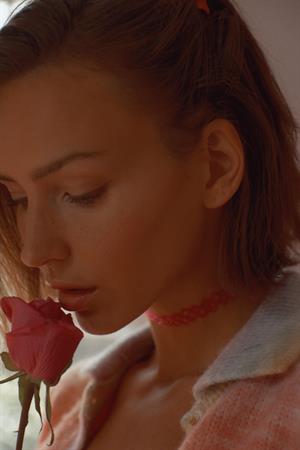 One red rose for Rachel