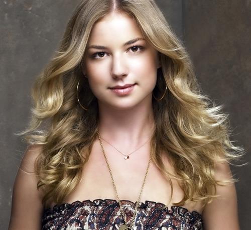 Emily VanCamp