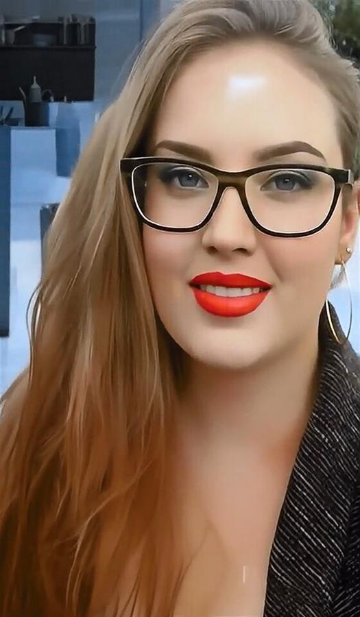 Finnish cumslut JenKowski gets her face covered in cum