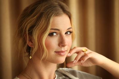 Emily VanCamp