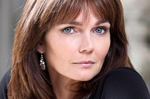 Annabel Giles