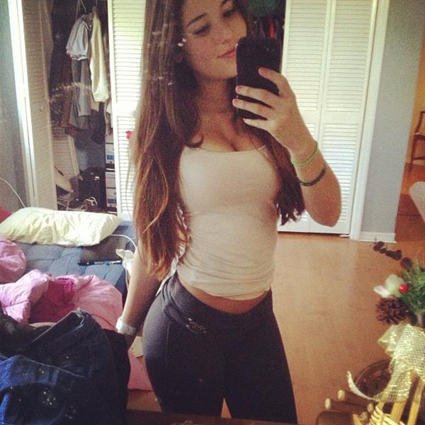 Angie Varona taking a selfie