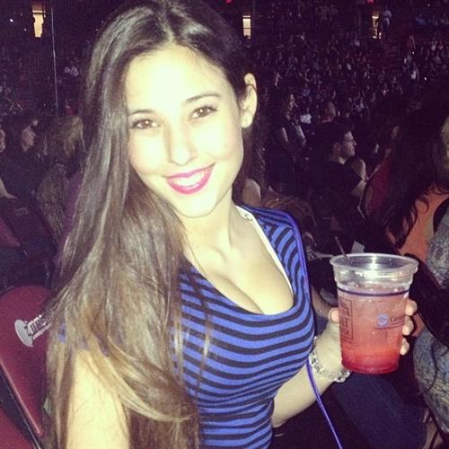 Angie Varona taking a selfie