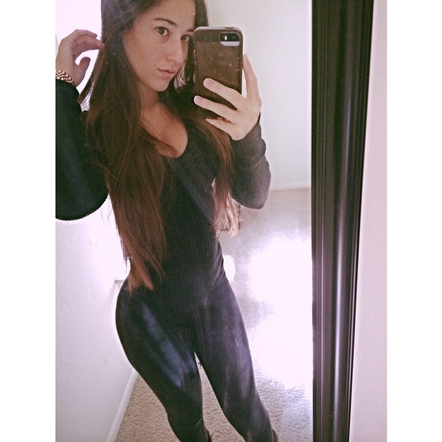 Angie Varona Twerk