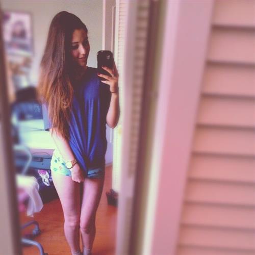 Angie Varona taking a selfie