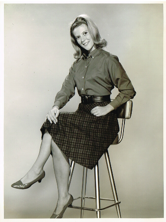 Meredith Macrae Pictures