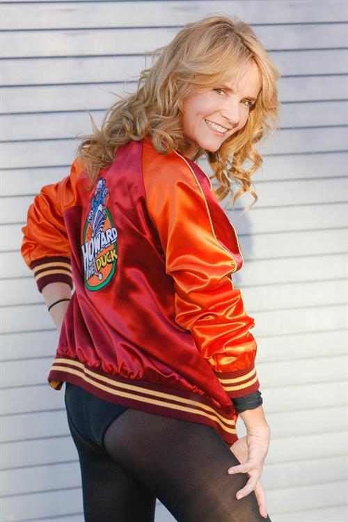 Lea Thompson - ass