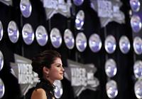 Selena Gomez 2011 MTV video music awards on August 28, 2011
