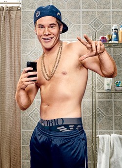 Adam DeVine taking a selfie