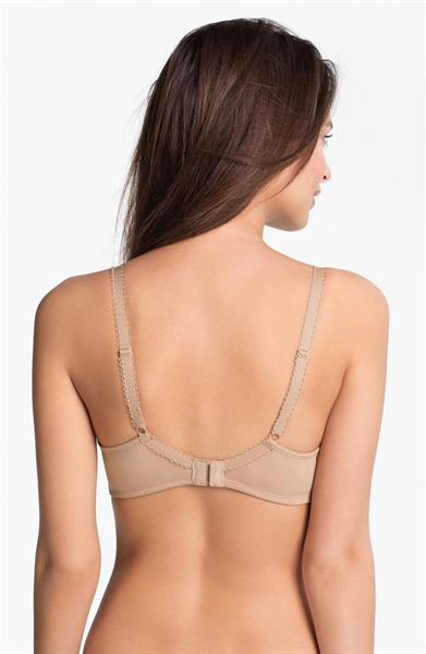 Emily Ratajkowski in lingerie