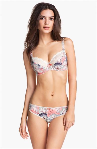 Emily Ratajkowski in lingerie