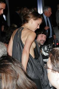 Natalie Portman - breasts