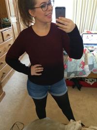 Tanya Burr taking a selfie