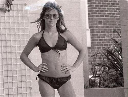Suzi Quatro in a bikini