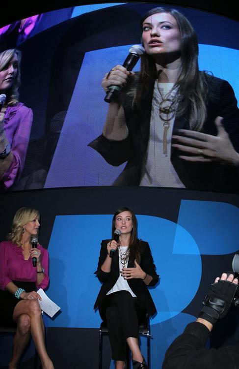 Olivia Wilde at the Blackberry booth at the 2011 CES in Las Vegas n December 7, 2011