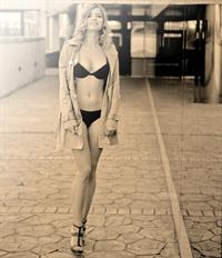 Jana Andreeva in lingerie