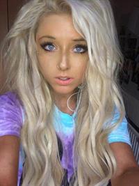 Chloe Harwood taking a selfie