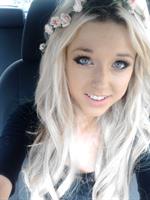 Chloe Harwood taking a selfie