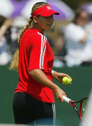 Anna Kournikova - ass